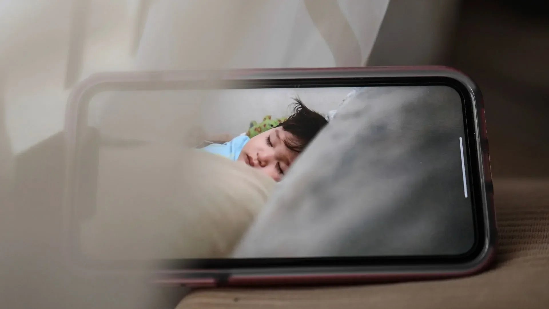 Perlukah CCTV Baby Monitor? Ini Panduan Lengkap Memilih Kamera Pemantau Bayi